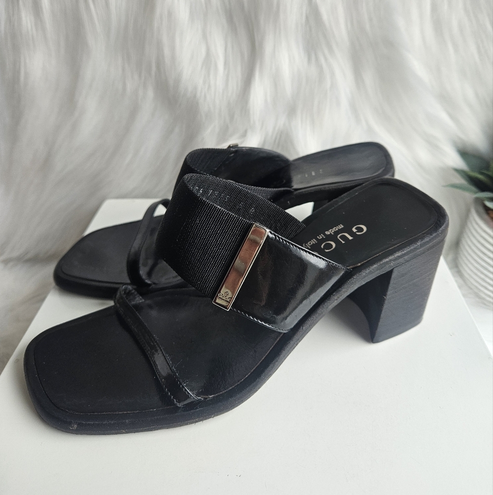 Gucci Black Patent Leather Block Heel Sandals with Elastic Strap - Picture 4 of 14